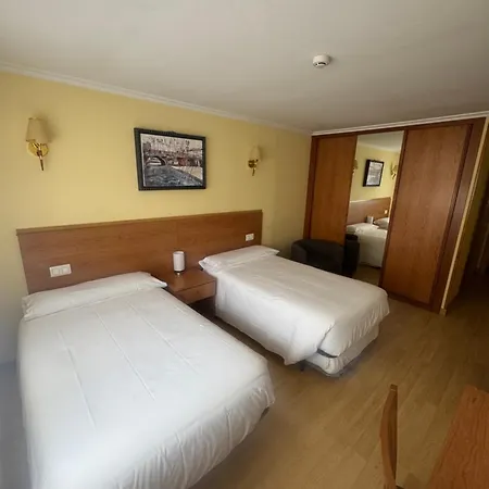 Hostal El Volante-2