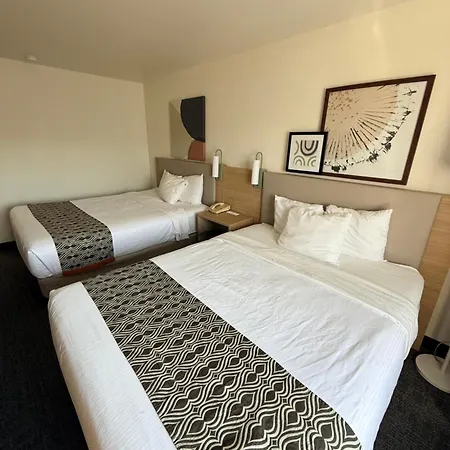 Microtel Inn And Suites Appleton-2