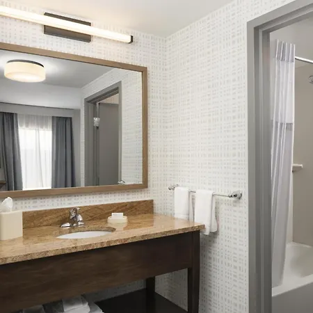 Hampton Inn & Suites Rochester/Henrietta-2