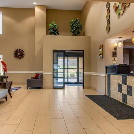 Quality Inn Bloomington Near University-3