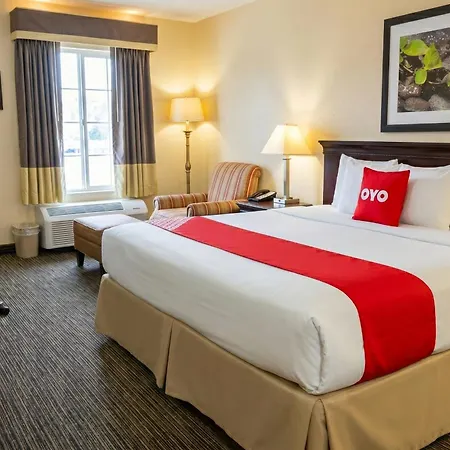 Bonita Lakes Inn By Capital O Meridian I20-3