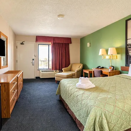 Super 8 By Wyndham Barstow-2