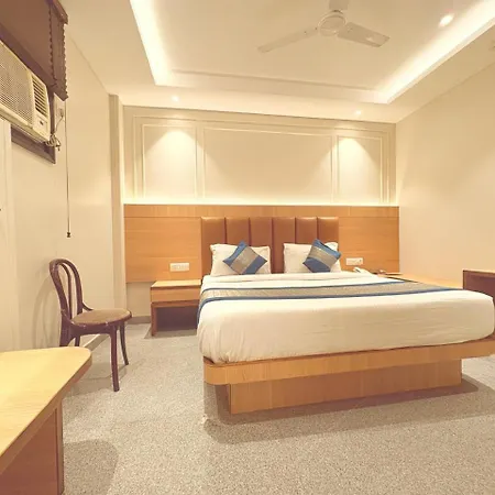 Hotel Raj Mahal Inn 3 Mints Walking From New Delhi Railway Station-3