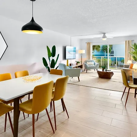 Cocoa Beach Towers - Oceanfront Resort With Heated Pool, Tennis Steps From The Pier-3