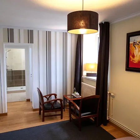 Le Manoir de Placy - Chambres d'Hôtes-3