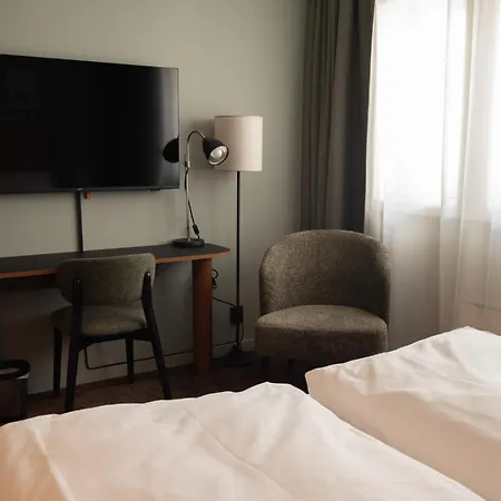 Clarion Hotel Admiral-3