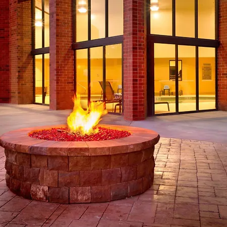 Courtyard By Marriott Ogden-3