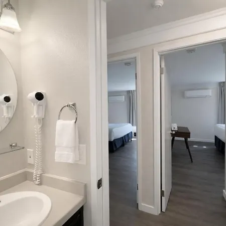 Friday Harbor Suites-2
