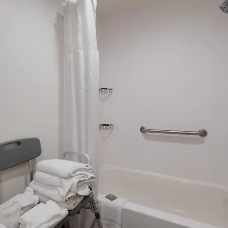 Country Inn & Suites By Radisson, Harrisburg Northeast - Hershey-2