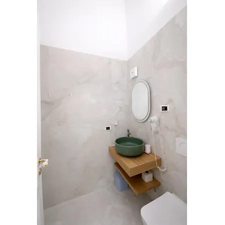 Villacore Capri-2