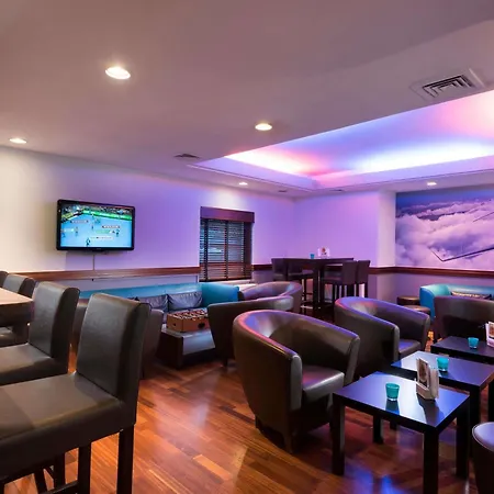 Ibis Styles Cologne Airport-2
