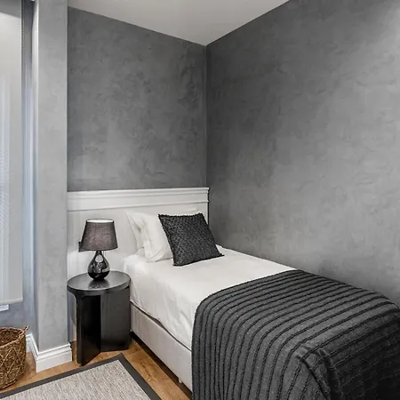 Ena Boutique Hotel & Residences-3