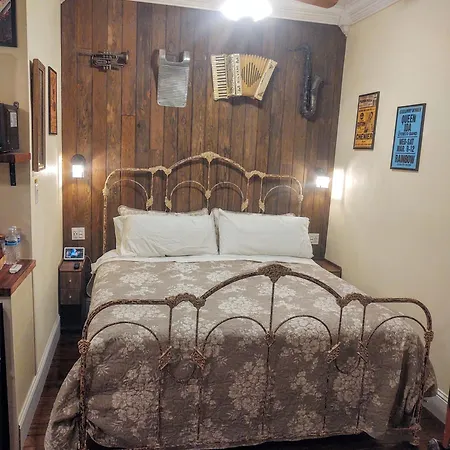 The Blue60 Marigny Inn-3