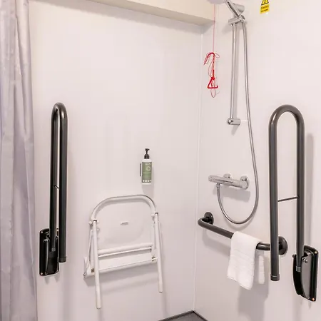Easyhotel Croydon-2