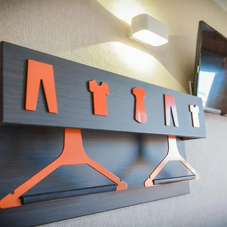 Easyhotel Manchester-2