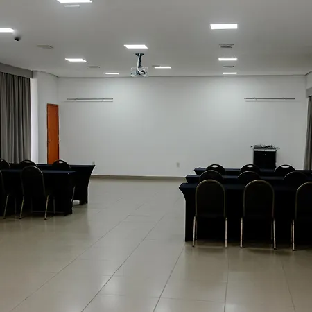 Colonial Flat Hotel-2