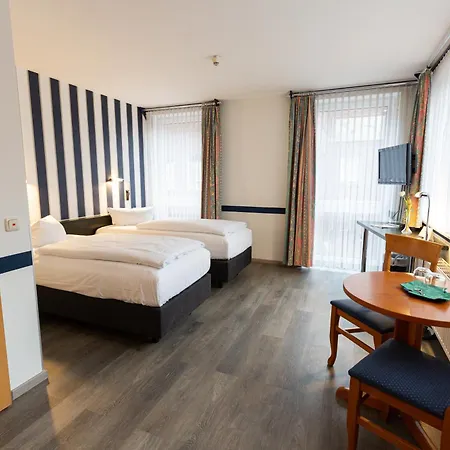 HOTEL BREMER TOR, Bestes Hotelfrühstück, Self-Check-In 24 h-2