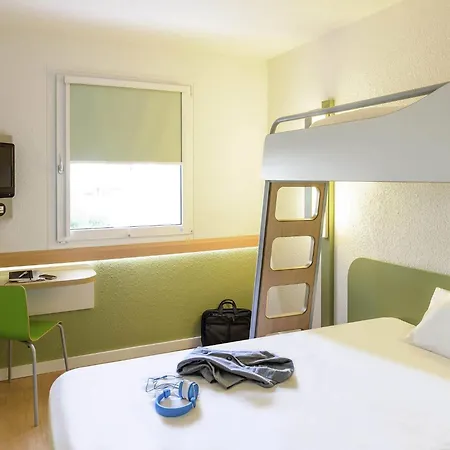 Ibis Budget Salzburg Airport - Self-Check-In-3