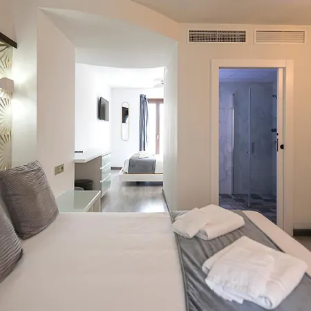 Hotel Fuente Redonda Luxury-3