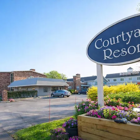 Courtyard Resort-3