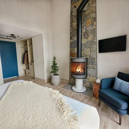 Pyramid Lake Lodge-2