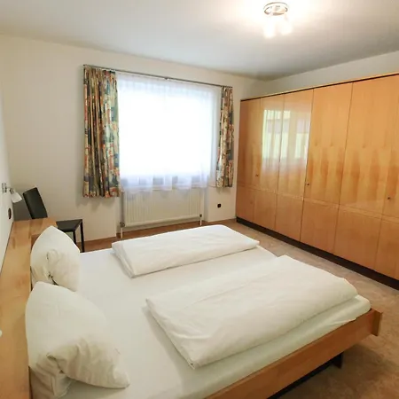 Hotel Garni Tirol-3