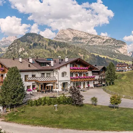 Hotel Chalet Dlaces-2