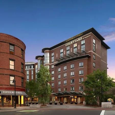 Courtyard By Marriott Boston Brookline-2
