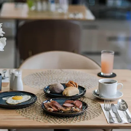 Ramada By Wyndham Manila Central-2