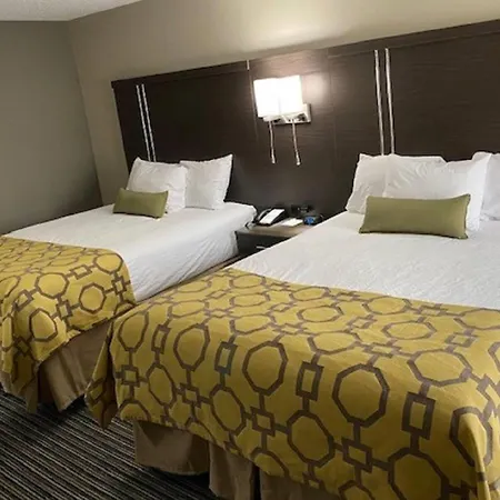 Baymont By Wyndham Topeka-2