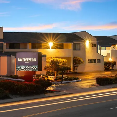 Bay Breeze Inn-3