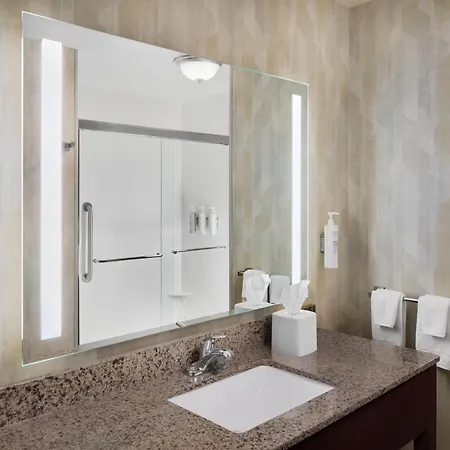 Hampton Inn Poplar Bluff-2