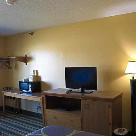 Super 8 By Wyndham Abilene Ks-2