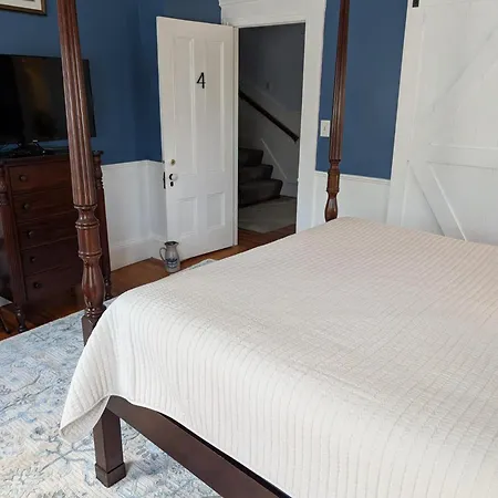 Bourne Bed And Breakfast-2