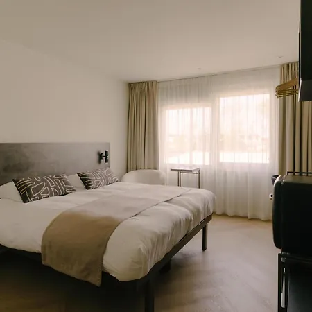 Hotel Herbergh Amsterdam Airport-2