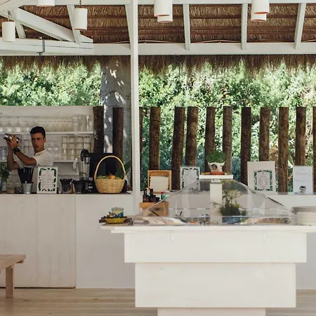 Octant Vila Monte-3