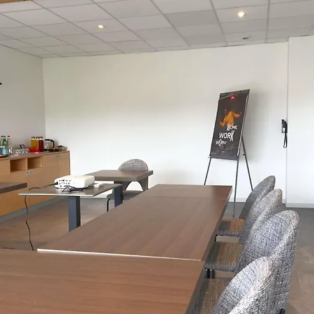 Ibis Dijon Sud-2