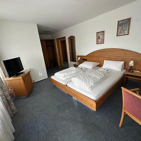 Landhotel&Gaststuben Zum Hasen-3