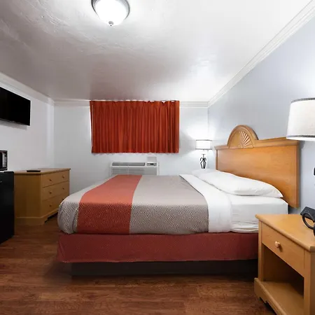 Motel 6-Canon City, Co 719-458-1216-2