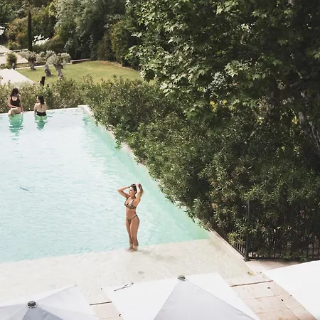 Les Lodges Sainte-Victoire Hotel&Spa-3