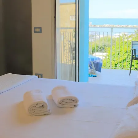 Art Hotel La Perla-3