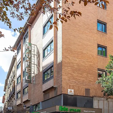 Ibis Styles Madrid Prado-3