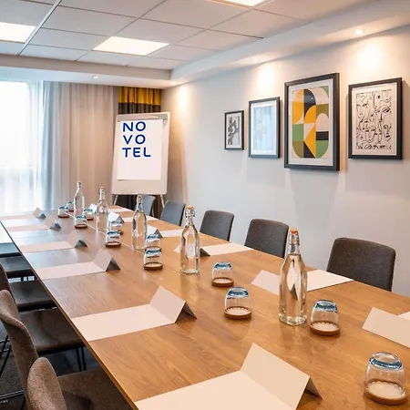 Novotel Edinburgh Park-3