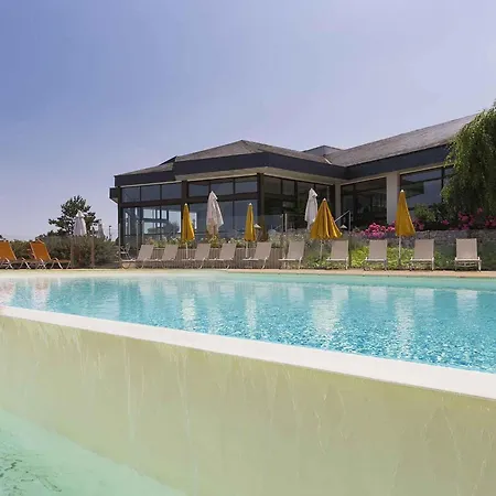 Novotel Amboise-3