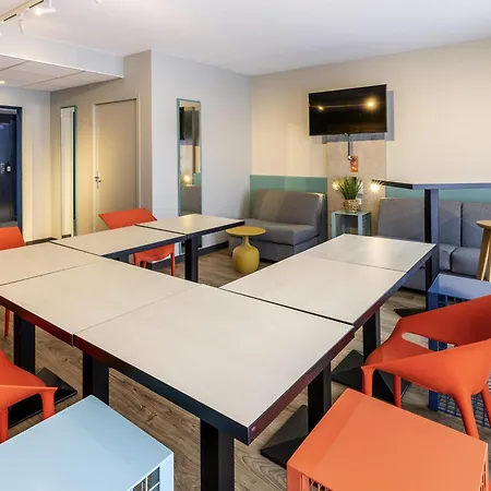 Ibis Budget Millau Viaduc-2