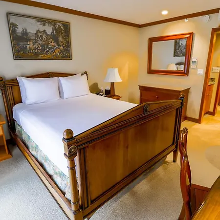 Dinah'S Garden Hotel-3