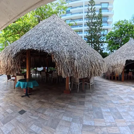 Hotel Bahia Cartagena-3