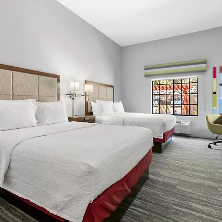 Hampton Inn Salem-3