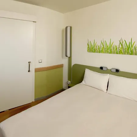 Ibis Budget Lleida-2