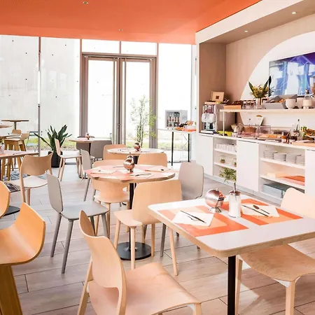 Aparthotel Adagio Access Paris Massy Gare-3